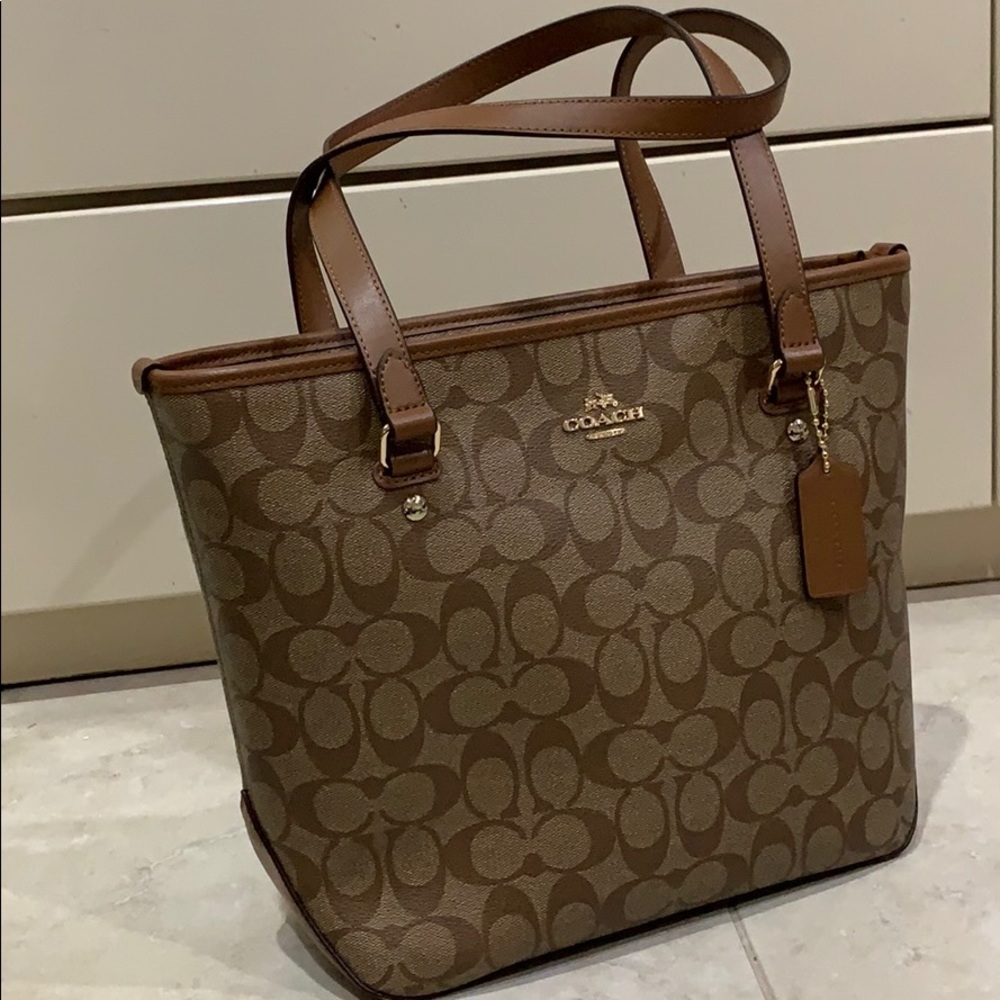 Coach Signature Zip Top Tote